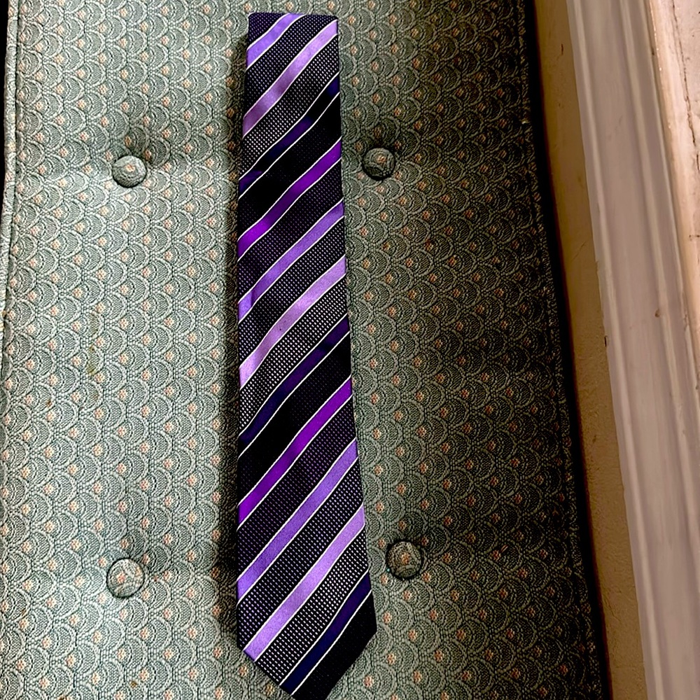 Geoffrey Beene Striped Tie